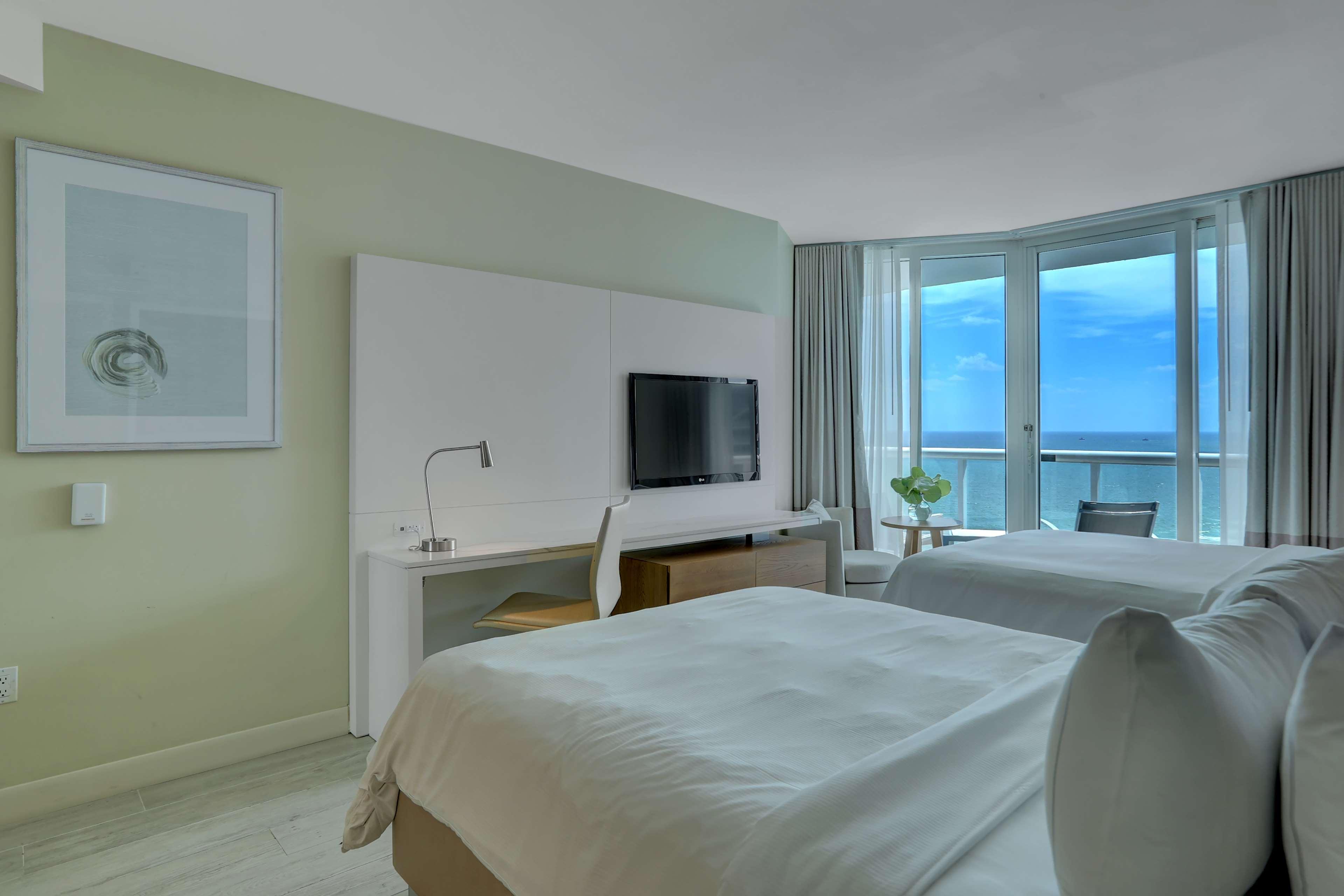Beach House Fort Lauderdale, A Hilton Resort Exterior photo