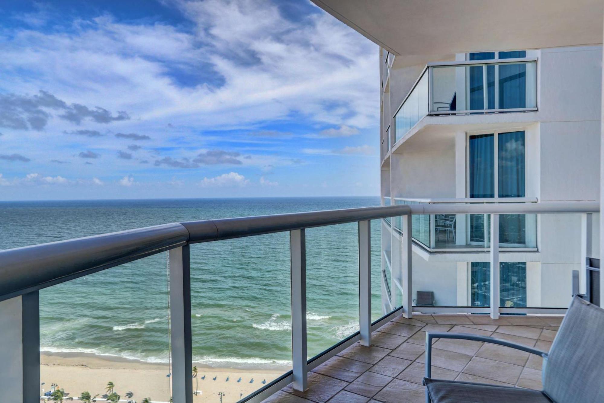 Beach House Fort Lauderdale, A Hilton Resort Exterior photo